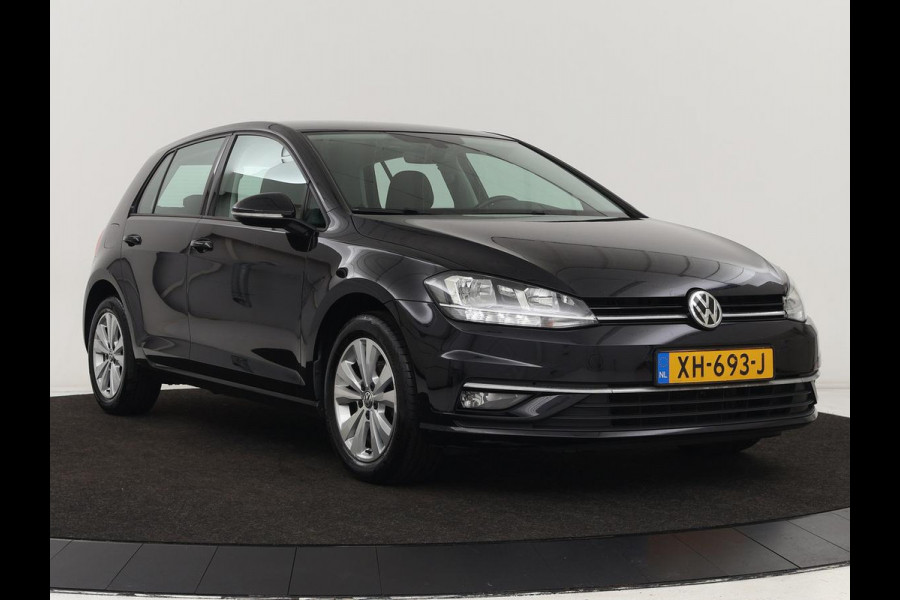 Volkswagen Golf 1.0 TSI Comfortline | Navigatie | Apple Carplay | Parkeerhulp |