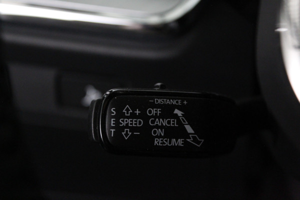 Škoda ENYAQ iV 60 Business Edition > Camera/Graphite Grey/Adapt.cruise...