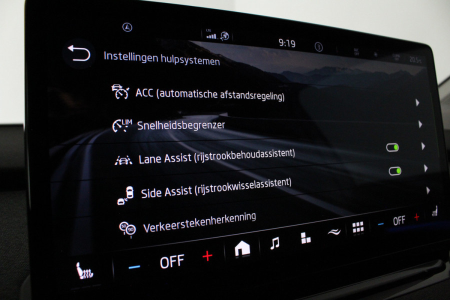 Škoda ENYAQ iV 60 Business Edition > Camera/Graphite Grey/Adapt.cruise...