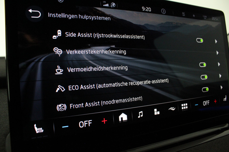 Škoda ENYAQ iV 60 Business Edition > Camera/Graphite Grey/Adapt.cruise...