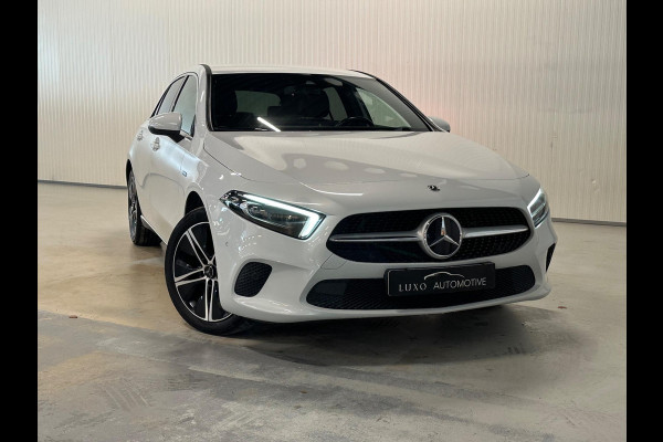 Mercedes-Benz A-Klasse 250 e | HYBRIDE | STOELVERKOELING | AMBIANCE LIGHTS | LED