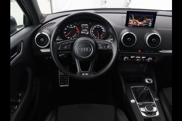 Audi A3 1.0 TFSI Sport S Line Edition | Panoramadak | Keyless | Full LED | Half leder | Navigatie | Sportstoelen | Climate control