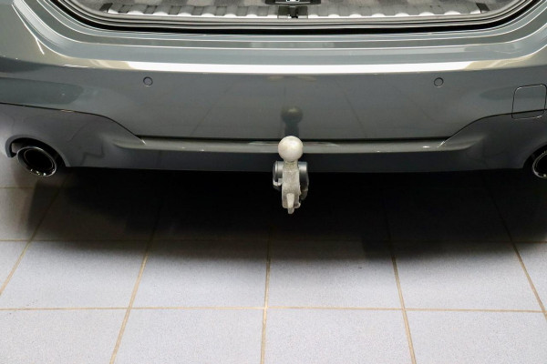 BMW 3 Serie Touring 330i xDrive Touring M Sport |PANO|Dravit Grau|