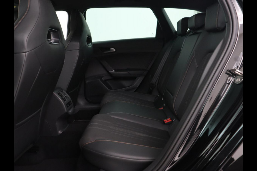 CUPRA Leon Sportstourer 1.4 e-Hybrid Copper Edition | Camera | Sportstoelen | LED | Apple Carplay |