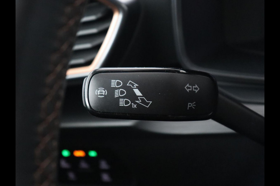 CUPRA Leon Sportstourer 1.4 e-Hybrid Copper Edition | Camera | Sportstoelen | LED | Apple Carplay |