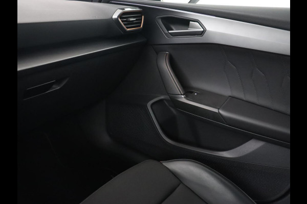 CUPRA Leon Sportstourer 1.4 e-Hybrid Copper Edition | Camera | Sportstoelen | LED | Apple Carplay |