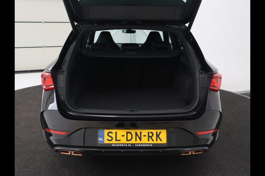 CUPRA Leon Sportstourer 1.4 e-Hybrid Copper Edition | Camera | Sportstoelen | LED | Apple Carplay |
