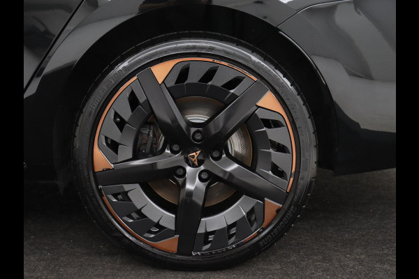 CUPRA Leon Sportstourer 1.4 e-Hybrid Copper Edition | Camera | Sportstoelen | LED | Apple Carplay |