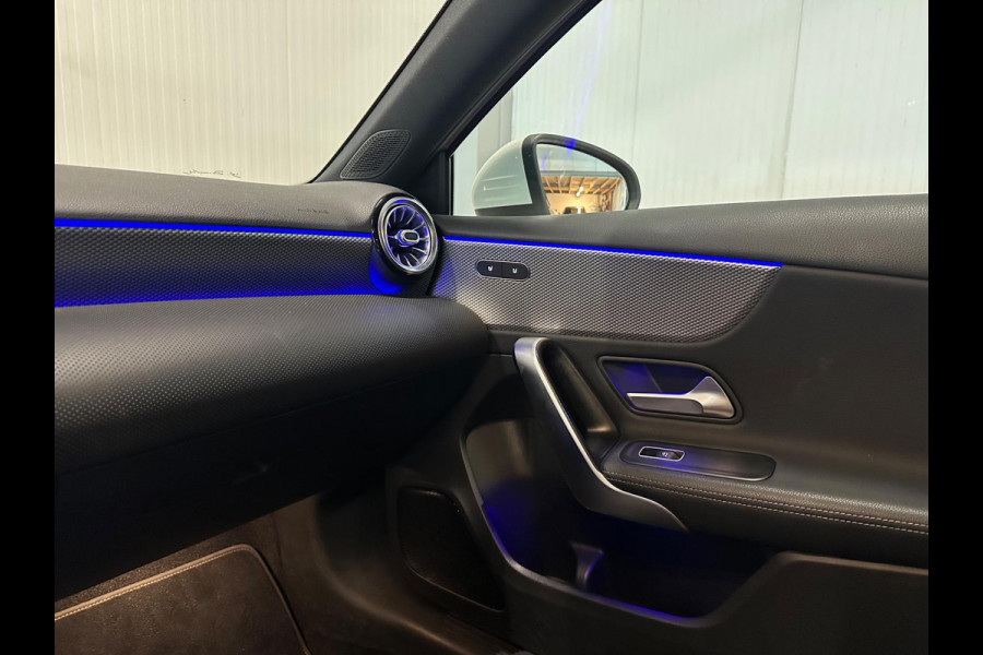 Mercedes-Benz A-Klasse 250 e | HYBRIDE | STOELVERKOELING | AMBIANCE LIGHTS | LED