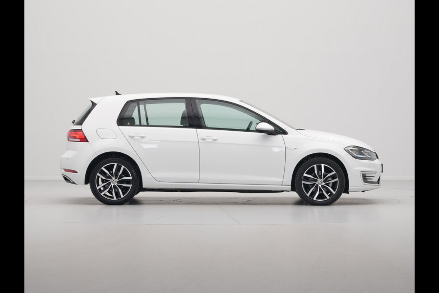 Volkswagen e-Golf E-DITION Navigatie Carplay Pdc Acc Stoelverwarming 58