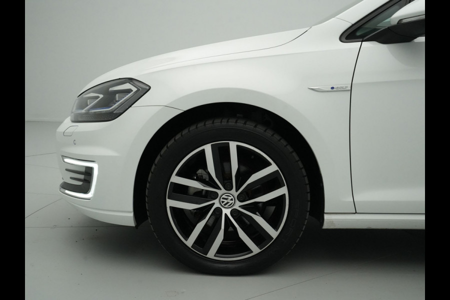 Volkswagen e-Golf E-DITION Navigatie Carplay Pdc Acc Stoelverwarming 58