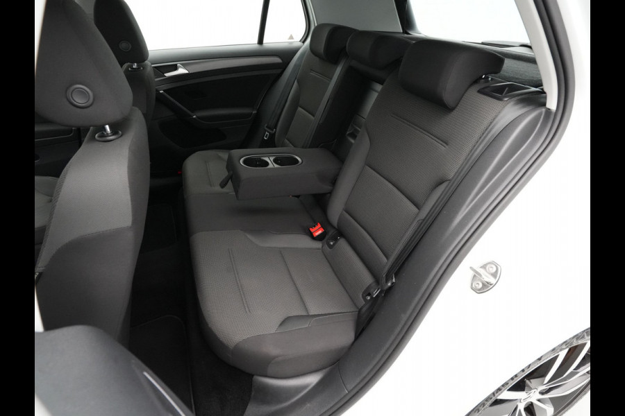 Volkswagen e-Golf E-DITION Navigatie Carplay Pdc Acc Stoelverwarming 58