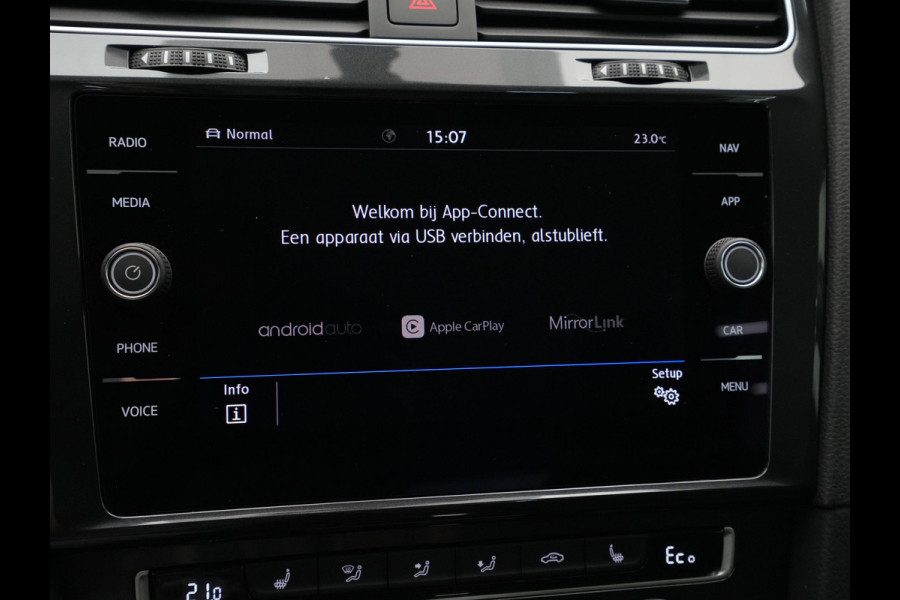 Volkswagen e-Golf E-DITION Navigatie Carplay Pdc Acc Stoelverwarming 58