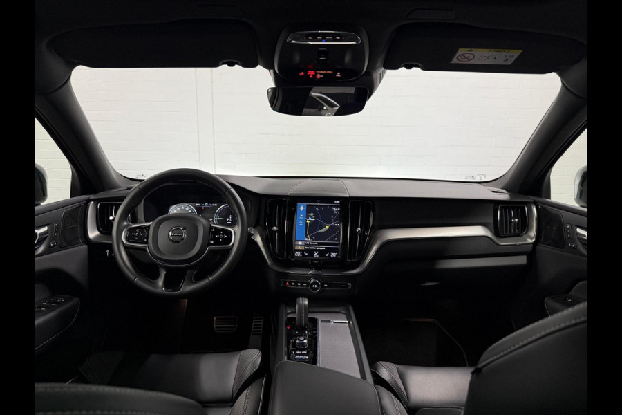 Volvo XC60 2.0 Recharge T6 AWD R-Design Open dak | Adapt. Cruise control | 22" | 360 graden camera | Stoel- en Stuurwiel verwarming | Harman/Kardon