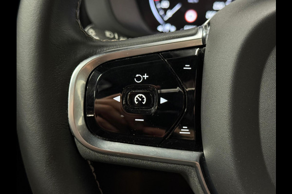 Volvo XC60 2.0 Recharge T6 AWD R-Design Open dak | Adapt. Cruise control | 22" | 360 graden camera | Stoel- en Stuurwiel verwarming | Harman/Kardon