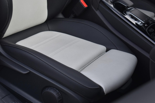 Mercedes-Benz A-Klasse 250 Premium Plus AMG Pane Camera Sfeer Lane Burm