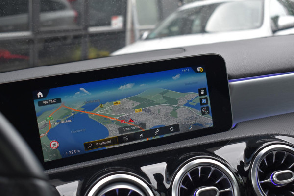 Mercedes-Benz A-Klasse 250 Premium Plus AMG Pane Camera Sfeer Lane Burm