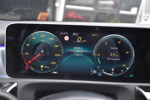 Mercedes-Benz A-Klasse 250 Premium Plus AMG Pane Camera Sfeer Lane Burm