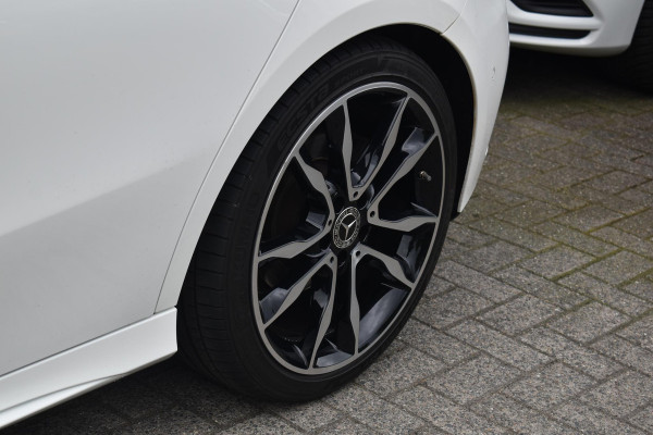 Mercedes-Benz A-Klasse 250 Premium Plus AMG Pane Camera Sfeer Lane Burm