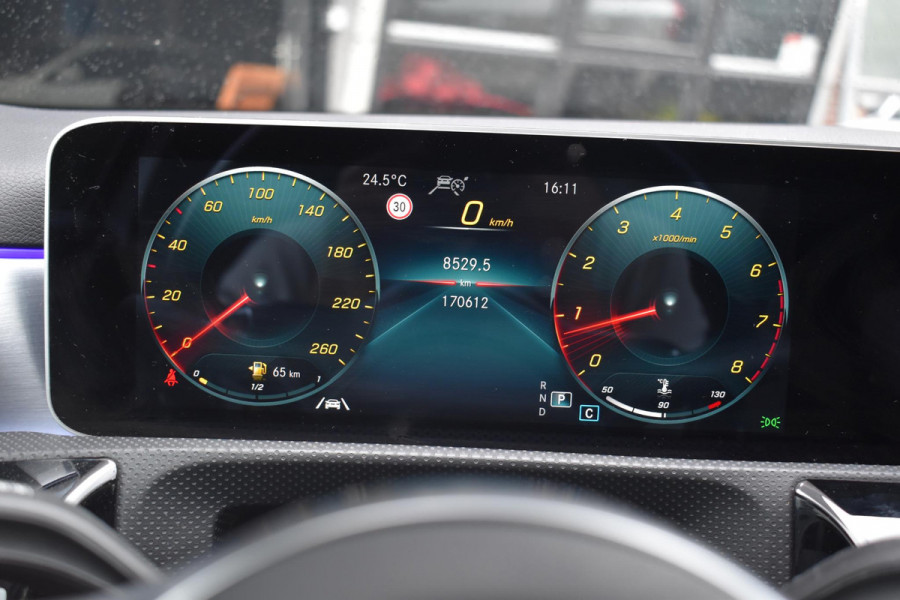Mercedes-Benz A-Klasse 250 Premium Plus AMG Pane Camera Sfeer Lane Burm