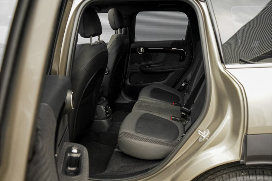 MINI Countryman 1.5 Cooper Chili Automaat Pano Navi 18"