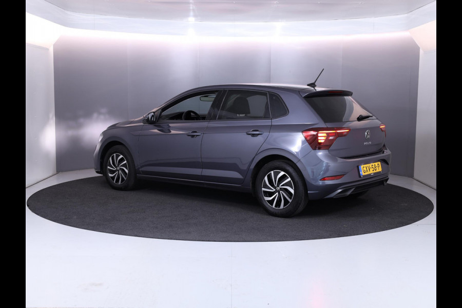 Volkswagen Polo 1.0 TSI Life Edition 95 pk Automaat (DSG) | Verlengde garantie | Navigatie via App | Parkeersensoren | Achteruitrijcamera | Adaptieve cruise control | Stoelverwarming |