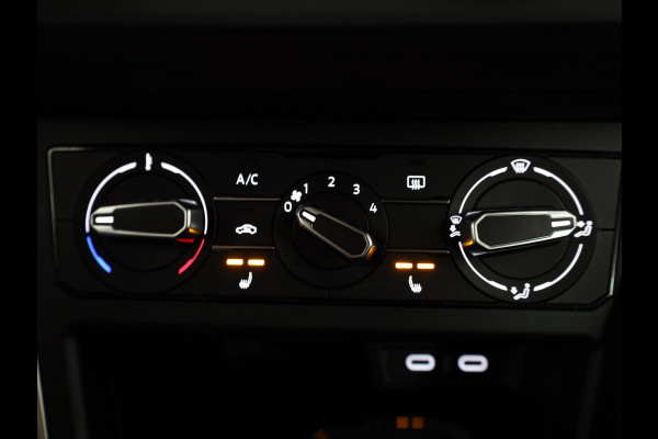 Volkswagen Polo 1.0 TSI Life Edition 95 pk Automaat (DSG) | Verlengde garantie | Navigatie via App | Parkeersensoren | Achteruitrijcamera | Adaptieve cruise control | Stoelverwarming |