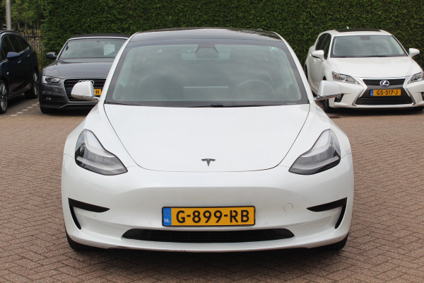 Tesla Model 3 Standard RWD Plus 60 kWh / SoH 90,6% / Autopilot / Panoramadak / Camera / Premium Audio / 18'' / Leder