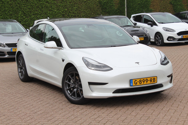 Tesla Model 3 Standard RWD Plus 60 kWh / SoH 90,6% / Autopilot / Panoramadak / Camera / Premium Audio / 18'' / Leder
