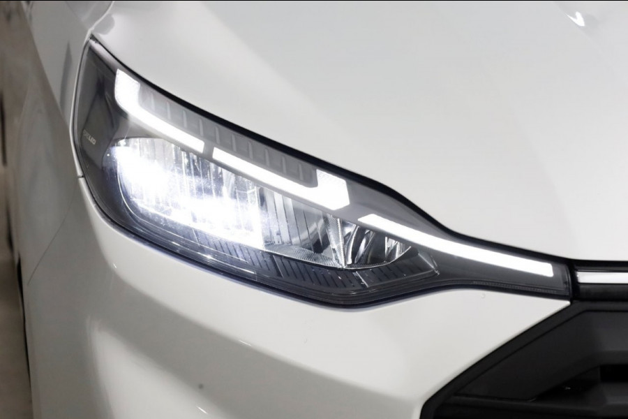 Ford Transit Custom 320 2.0 TDCI 136pk L1H1 Trend LED/ACC/Navi/Camera 06-2024