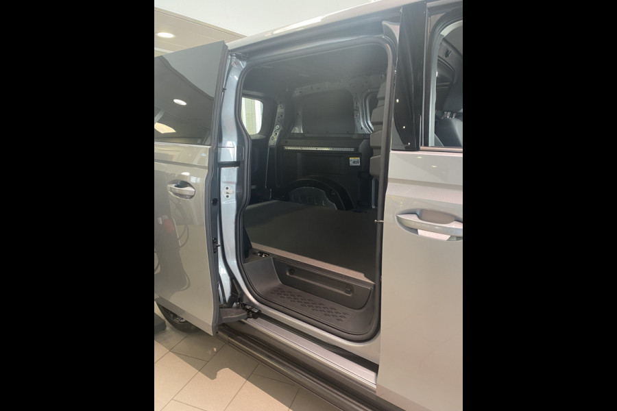 Volkswagen ID. Buzz Cargo Bulli edition 79 kWh 210kW 286PK met stylingpakket