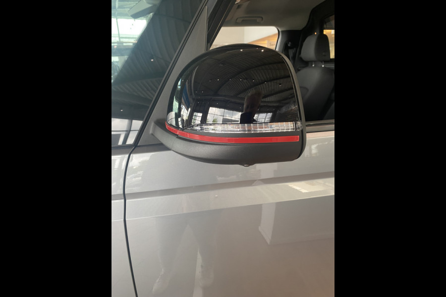 Volkswagen ID. Buzz Cargo Bulli edition 79 kWh 210kW 286PK met stylingpakket