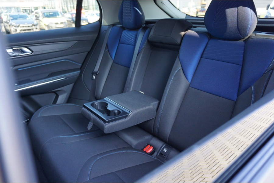 Lynk & Co 01 262PK PHEV 360CAMERA | ADAPTIVE | DODEHOEK | NAVI | STOELVERW.