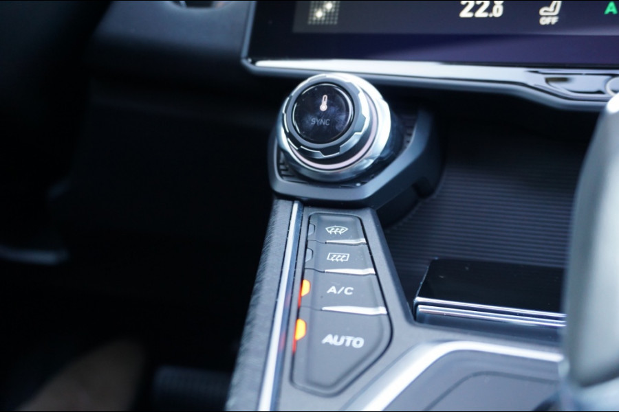 Lynk & Co 01 262PK PHEV 360CAMERA | ADAPTIVE | DODEHOEK | NAVI | STOELVERW.