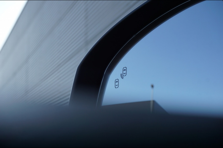 Lynk & Co 01 262PK PHEV 360CAMERA | ADAPTIVE | DODEHOEK | NAVI | STOELVERW.
