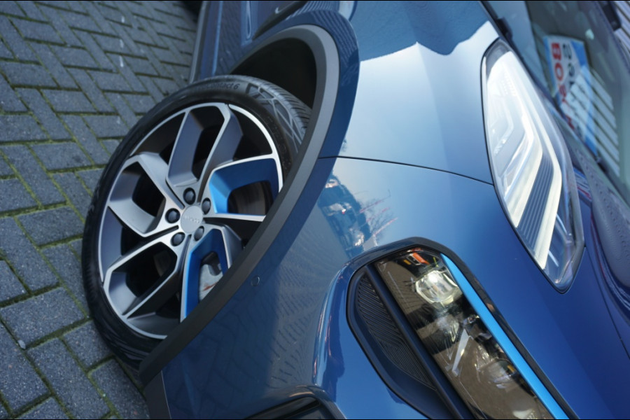 Lynk & Co 01 262PK PHEV 360CAMERA | ADAPTIVE | DODEHOEK | NAVI | STOELVERW.