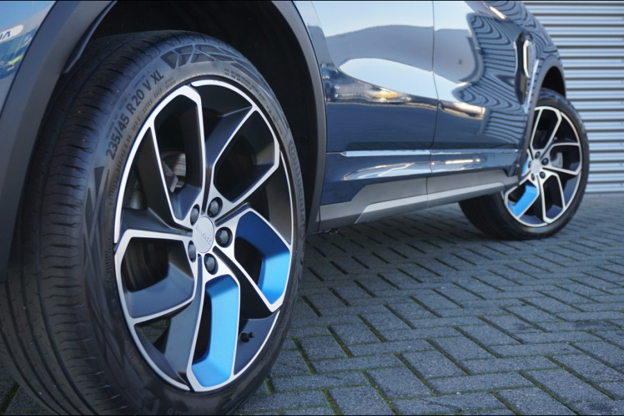 Lynk & Co 01 262PK PHEV 360CAMERA | ADAPTIVE | DODEHOEK | NAVI | STOELVERW.
