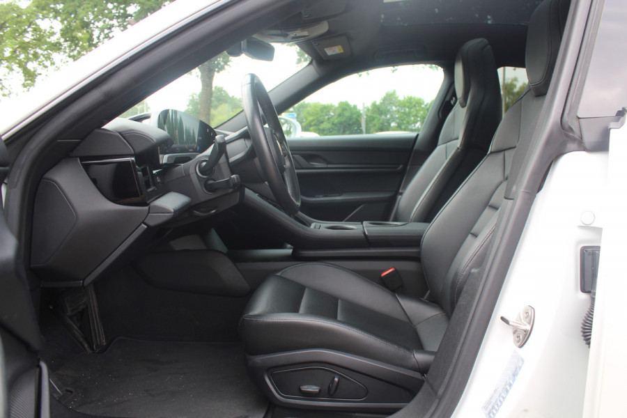 Porsche Taycan Performance 84 kWh / SoH 94,4% / Panoramadak / 360Camera / Luchtvering / 20'' / Dodehoek / Stuurverwarming / Getint glas / Stoelverwarming / Warmtepomp