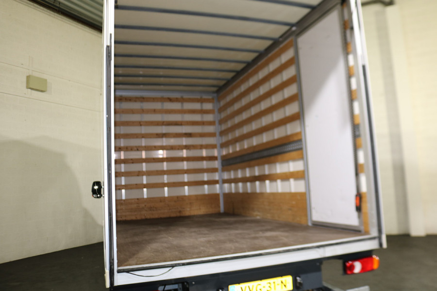 Renault Master 2.3 dCi 145pk Bakwagen met Laadklep