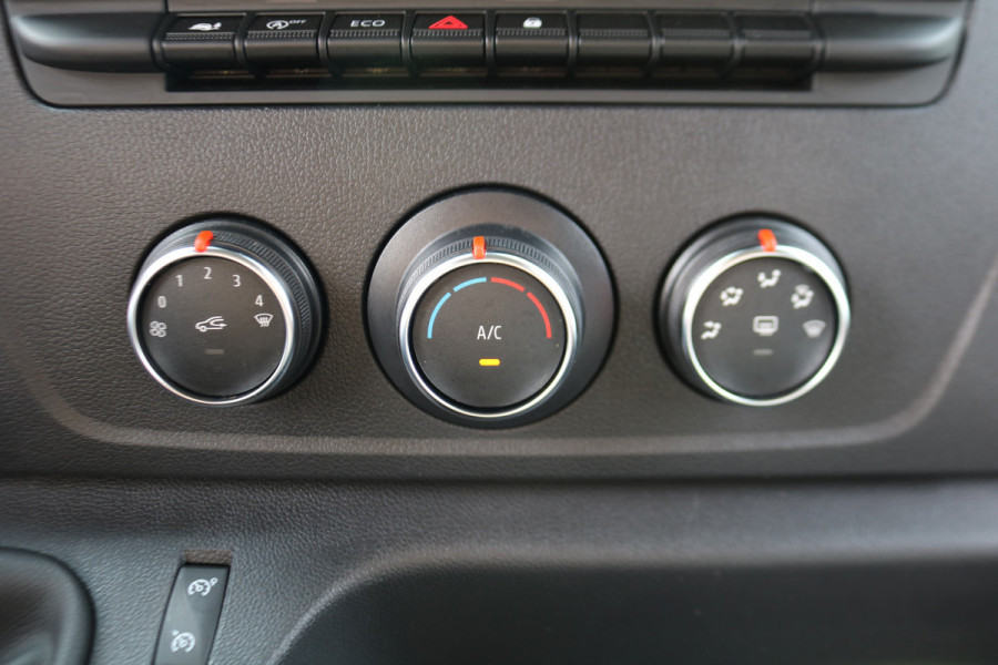 Renault Master 2.3 dCi 145pk Bakwagen met Laadklep