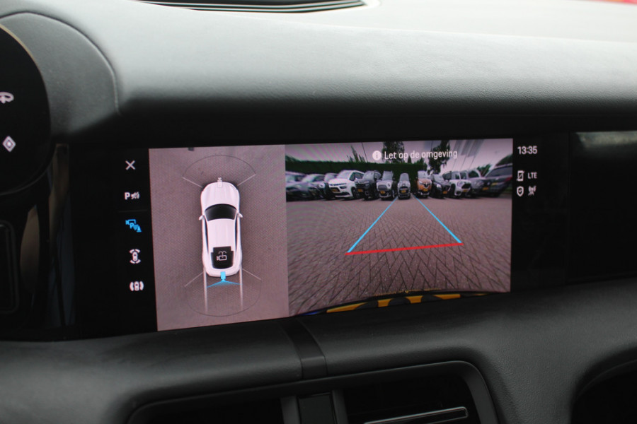 Porsche Taycan Performance 84 kWh / SoH 94,4% / Panoramadak / 360Camera / Luchtvering / 20'' / Dodehoek / Stuurverwarming / Getint glas / Stoelverwarming / Warmtepomp