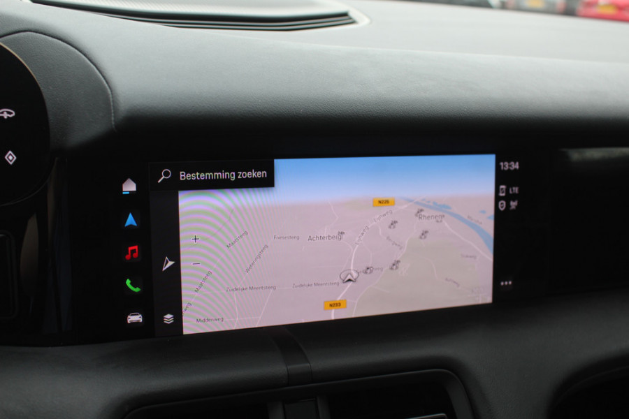 Porsche Taycan Performance 84 kWh / SoH 94,4% / Panoramadak / 360Camera / Luchtvering / 20'' / Dodehoek / Stuurverwarming / Getint glas / Stoelverwarming / Warmtepomp