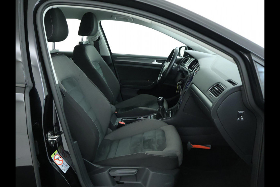 Volkswagen GOLF Variant 1.0 TSI Comfortline Business NAVI | CarPlay | dealer onderhouden