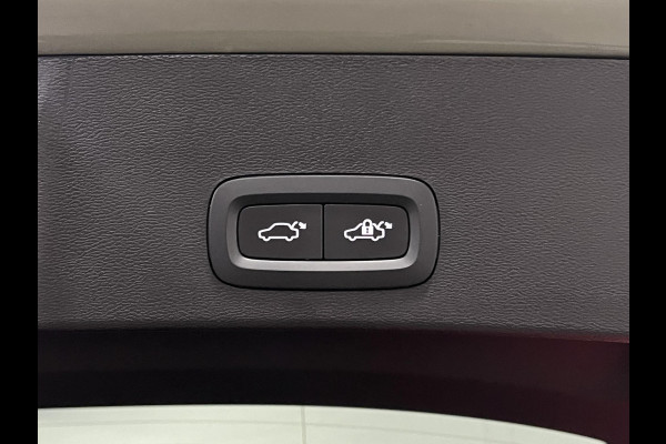 Volvo XC40 1.5 T5 Plug-in hybrid Plus Dark | Adapt. Cruise control | Stoel-/Stuurwielverwarming | Harman/Kardon | Leder