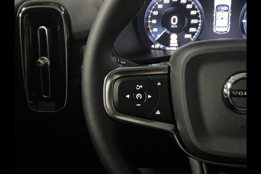 Volvo XC40 1.5 T5 Plug-in hybrid Plus Dark | Adapt. Cruise control | Stoel-/Stuurwielverwarming | Harman/Kardon | Leder