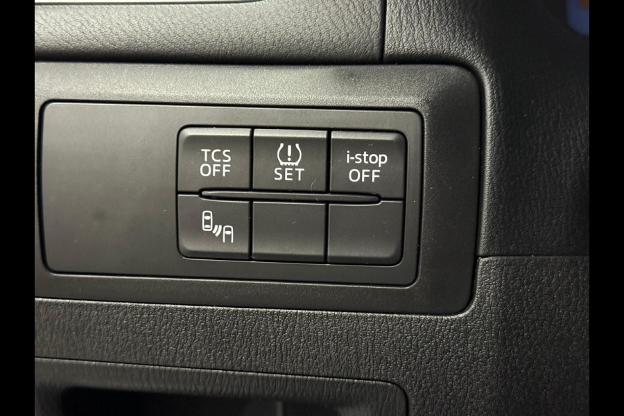 Mazda CX-5 2.0L Nakama | Trekhaak | Cruise/Climate control | Stoelverwarming | Bose | Navigatie