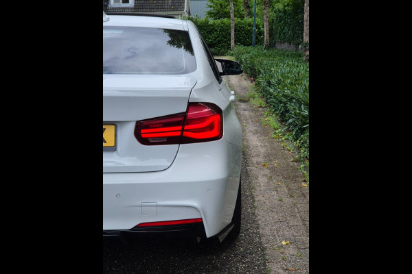 BMW 3-serie 320i Edition M Sport Shadow Executive