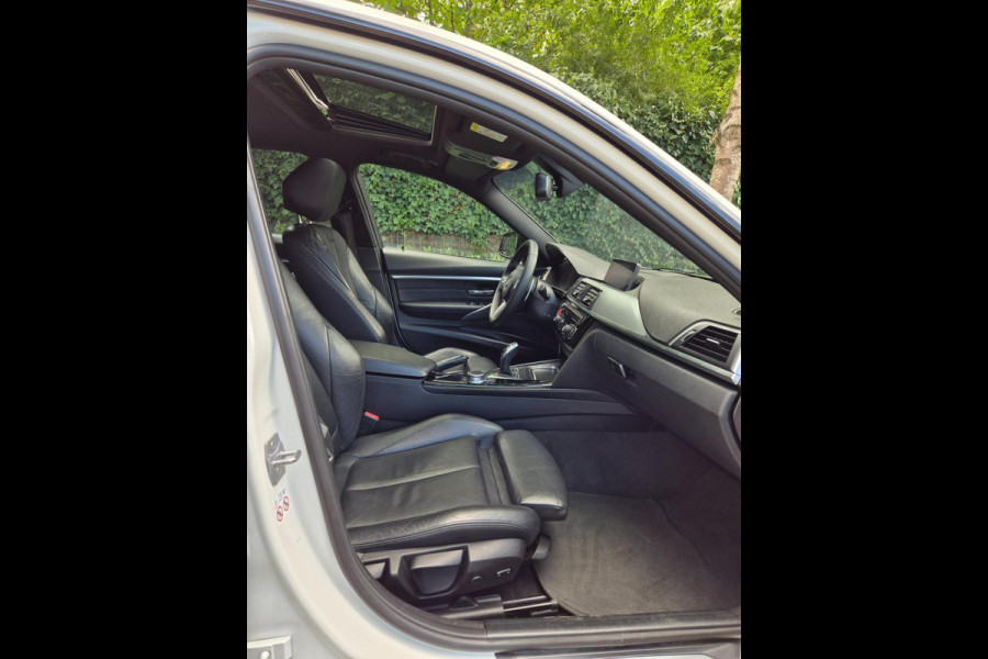 BMW 3-serie 320i Edition M Sport Shadow Executive