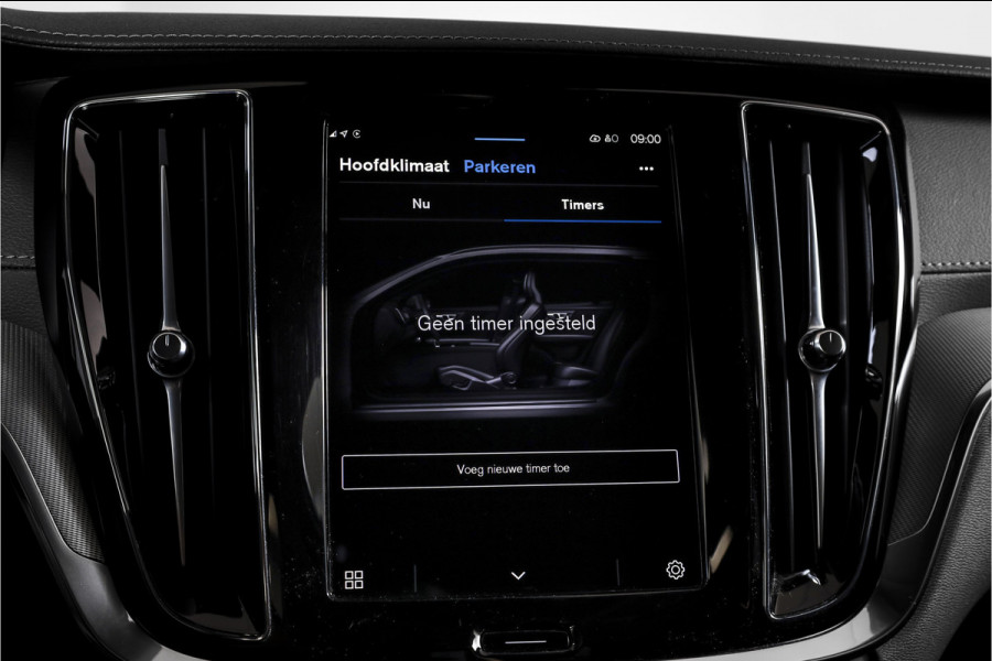 Volvo V60 2.0 T6 Plug-in hybrid AWD Ultra Dark 253 PK - Automaat | S/K-Panodak | Dig. Cockpit | Adapt. Cruise | Stoel-+Stuurverw. | PDC | 360 Camera | NAV + App. Connect | ECC | Elek. Klep | LM 19" | 9589