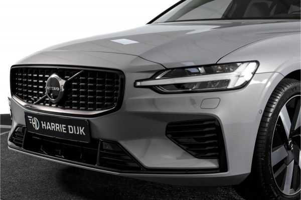 Volvo V60 2.0 T6 Plug-in hybrid AWD Ultra Dark 253 PK - Automaat | S/K-Panodak | Dig. Cockpit | Adapt. Cruise | Stoel-+Stuurverw. | PDC | 360 Camera | NAV + App. Connect | ECC | Elek. Klep | LM 19" | 9589